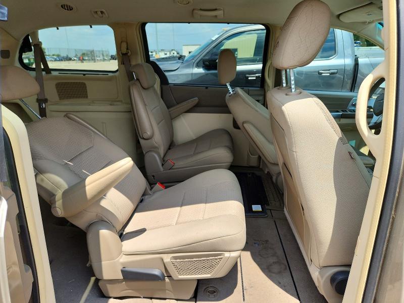 63477746 :رقم المزاد ، 2A8HR54P28R682161 vin ، 2008 Chrysler Town & Country مزاد بيع
