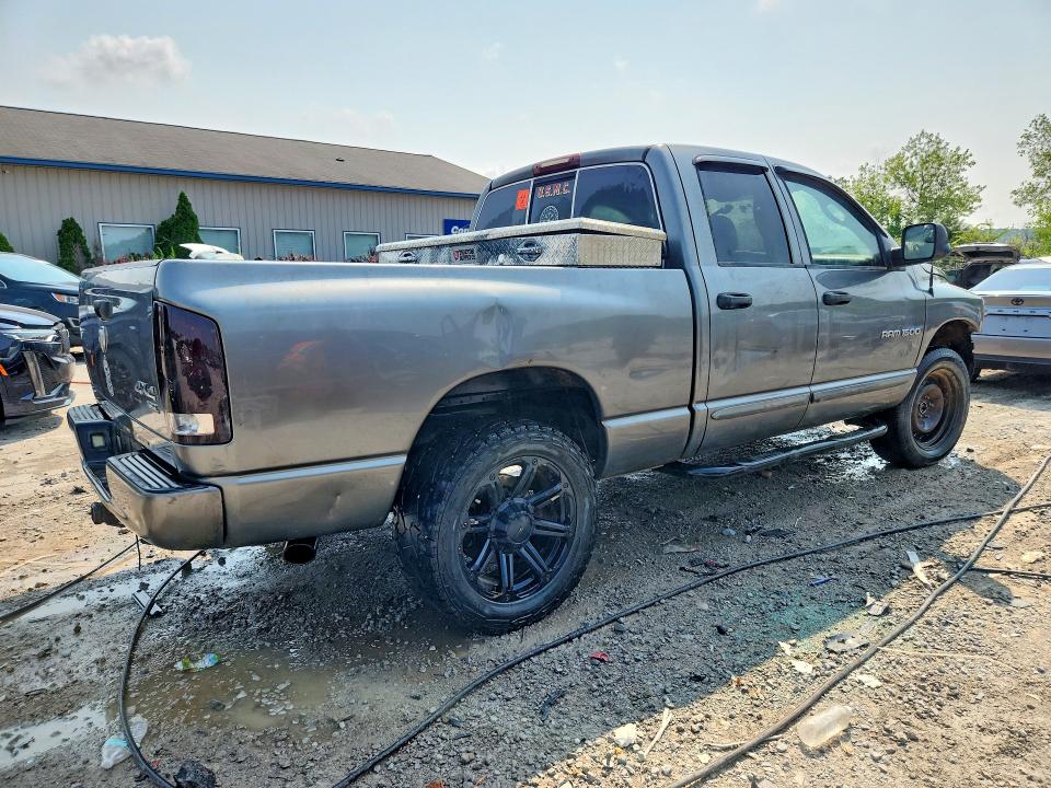 62828686 :رقم المزاد ، 1D7HU18N25J563796 vin ، 2005 Dodge Ram 1500 مزاد بيع