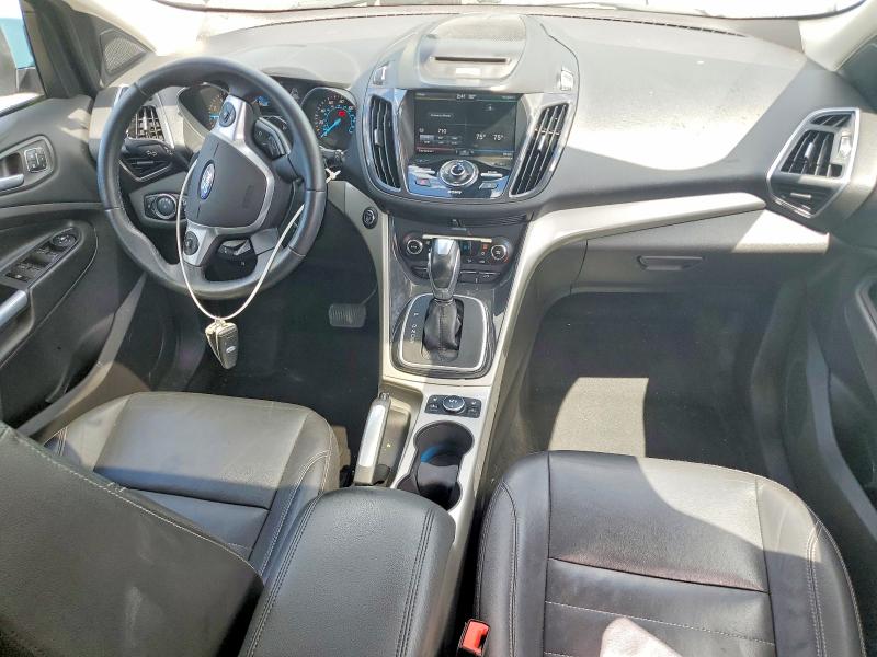 2013 Ford Escape მანქანა იყიდება აუქციონზე, vin: 1FMCU9H98DUD39950, აუქციონის ნომერი: 60865056