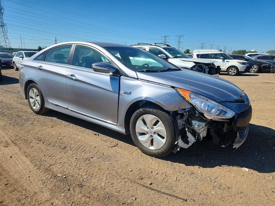 2015 Hyundai Sonata Hybrid მანქანა იყიდება აუქციონზე, vin: KMHEC4A48FA137305, აუქციონის ნომერი: 62884136
