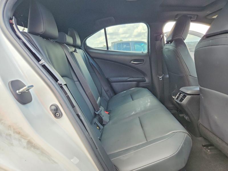 59622706 :رقم المزاد ، JTHX6JBH9P2152197 vin ، 2023 Lexus Ux 250h مزاد بيع