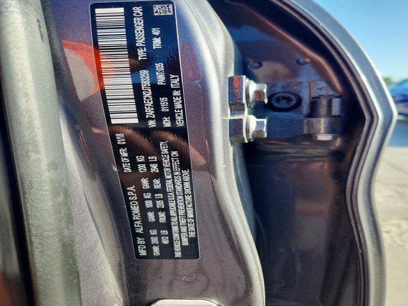 59086896 :رقم المزاد ، ZARFAECN2J7583259 vin ، 2018 Alfa Romeo Giulia مزاد بيع