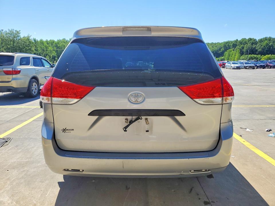 Продажа на аукционе авто 2014 Toyota Sienna, vin: 5TDZK3DC2ES502620, номер лота: 61134636