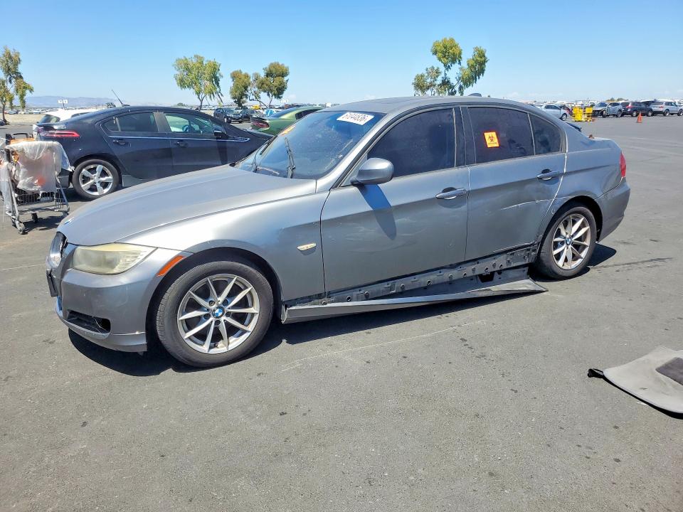 2010 Bmw 328 მანქანა იყიდება აუქციონზე, vin: WBAPH5G51ANM70786, აუქციონის ნომერი: 61044836