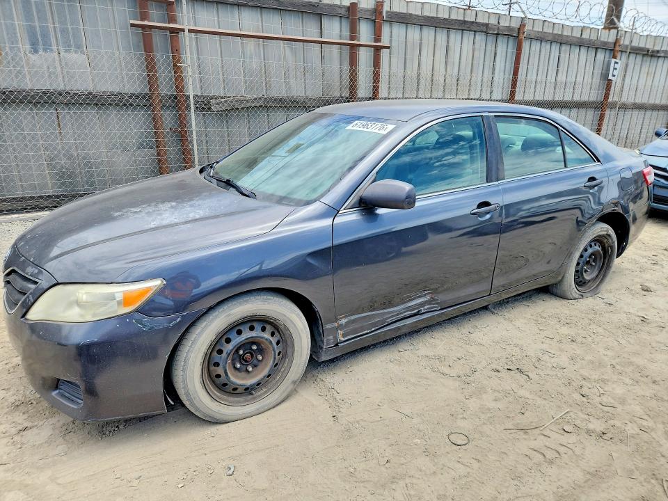 61963176 :رقم المزاد ، 4T1BK3EK2AU107524 vin ، 2010 Toyota Camry مزاد بيع