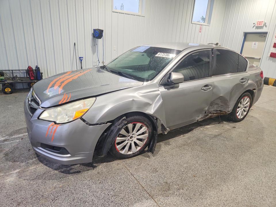 61737866 :رقم المزاد ، 4S3BMDJ6XB2214959 vin ، 2011 Subaru Legacy مزاد بيع