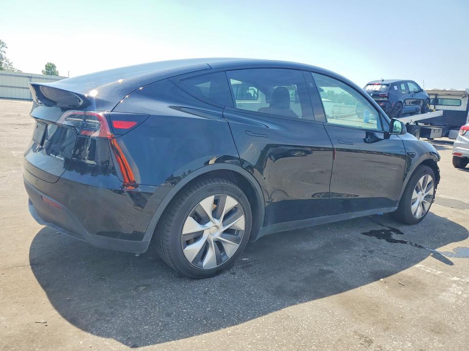 2023 Tesla Model Y მანქანა იყიდება აუქციონზე, vin: 7SAYGDEEXPA176477, აუქციონის ნომერი: 60562106