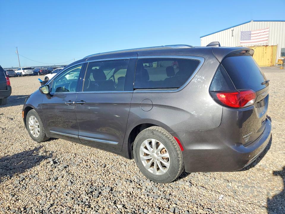 Продажа на аукционе авто 2018 Chrysler Pacifica, vin: 2C4RC1BG7JR148877, номер лота: 61710636