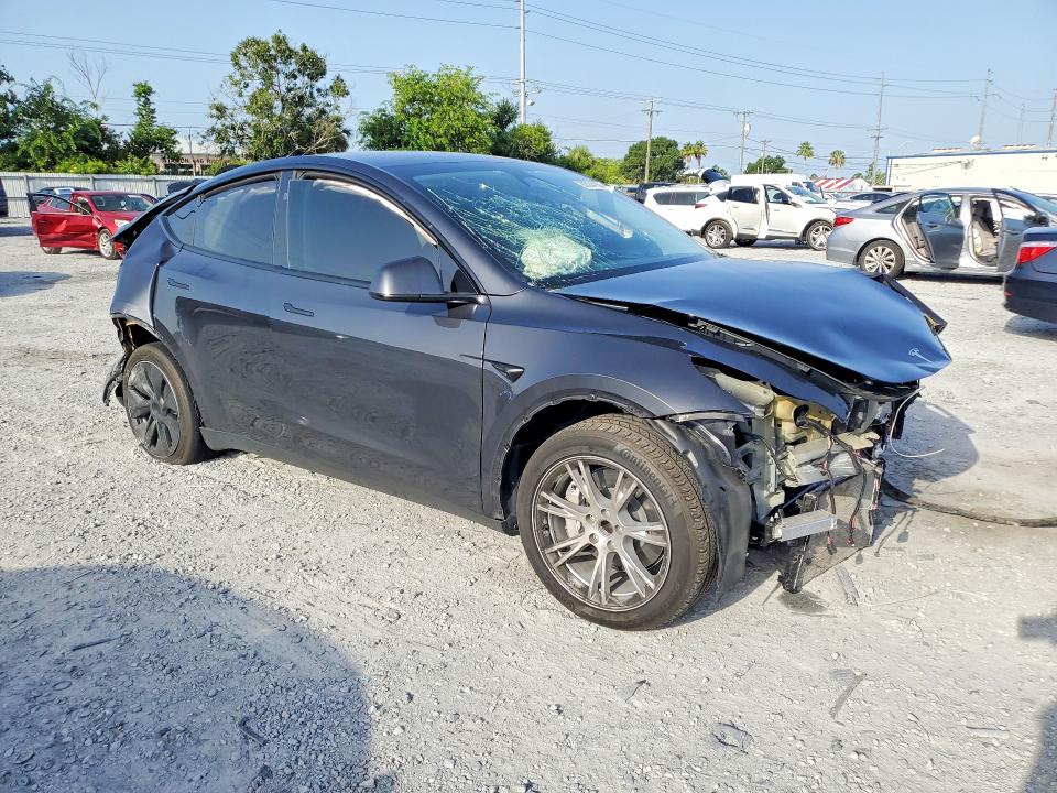 Продажа на аукционе авто 2024 Tesla Model Y, vin: 7SAYGDED3RF015174, номер лота: 60384186