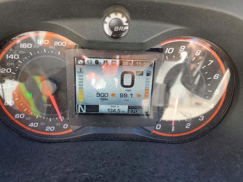 61753386 :رقم المزاد ، 2BXNBDD27FV003275 vin ، 2015 Can-am Spyder Roadster مزاد بيع