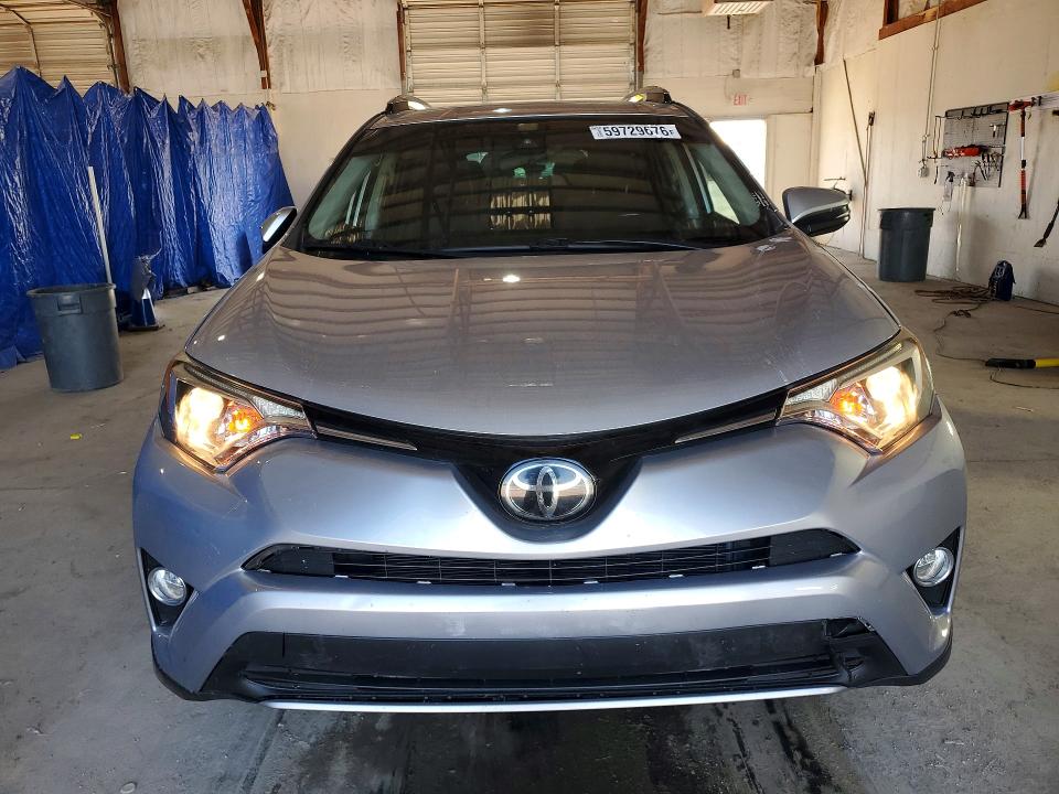 Auction sale of the 2018 Toyota Rav4, vin: JTMWFREVXJJ194968, lot number: 59729676