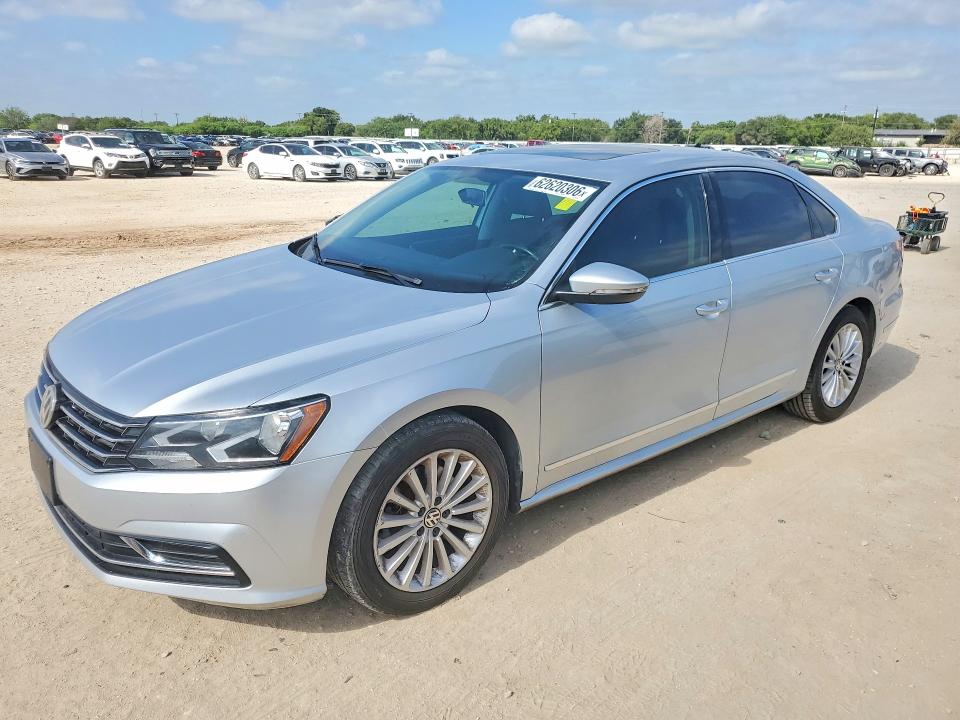 2017 Volkswagen Passat მანქანა იყიდება აუქციონზე, vin: 1VWBT7A33HC066728, აუქციონის ნომერი: 62620306