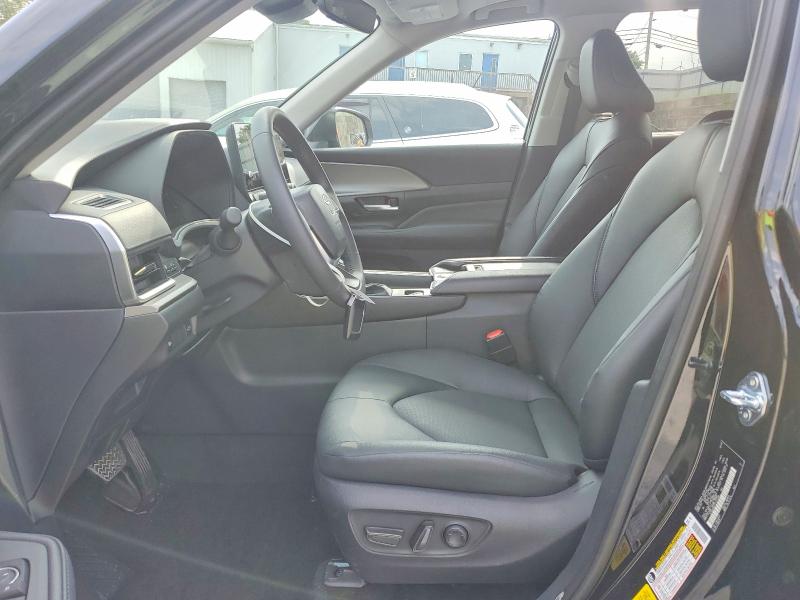 Продаж на аукціоні авто 2026 Toyota Grand Highlander, vin: 5TDAAAB57TS121268, номер лоту: 61747126