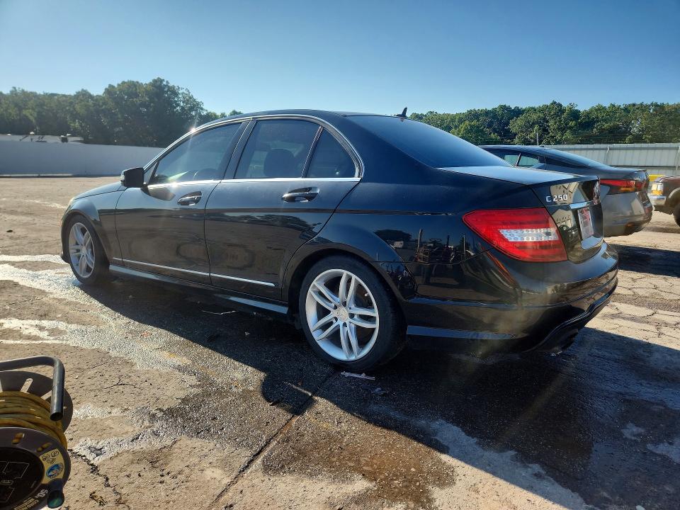 60951816 :رقم المزاد ، WDDGF4HB7EA946937 vin ، 2014 Mercedes-benz C مزاد بيع