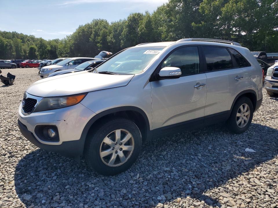 2011 Kia Sorento მანქანა იყიდება აუქციონზე, vin: 5XYKT4A16BG049523, აუქციონის ნომერი: 61977566