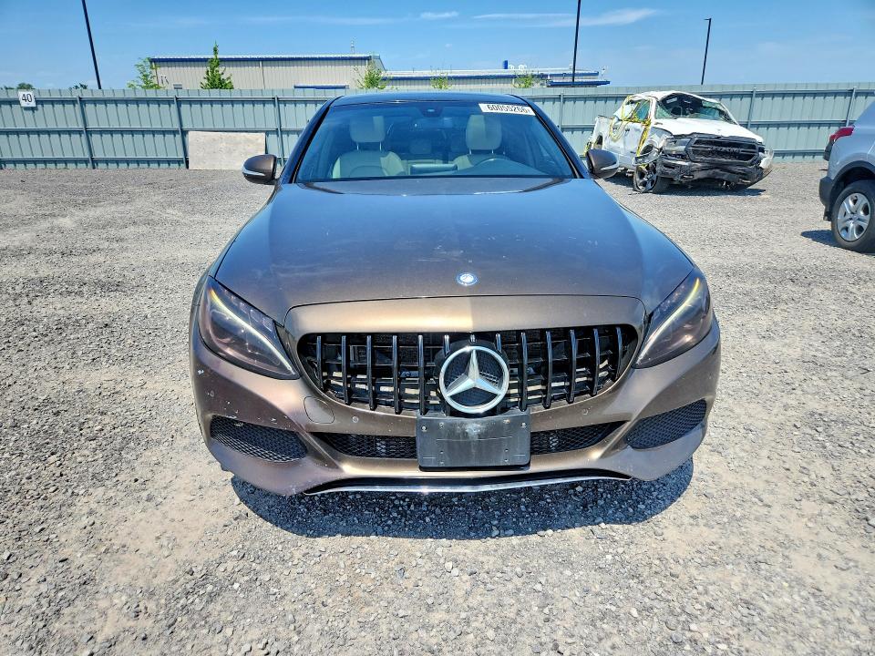 2015 Mercedes-benz C მანქანა იყიდება აუქციონზე, vin: 55SWF4KB2FU031984, აუქციონის ნომერი: 60055266