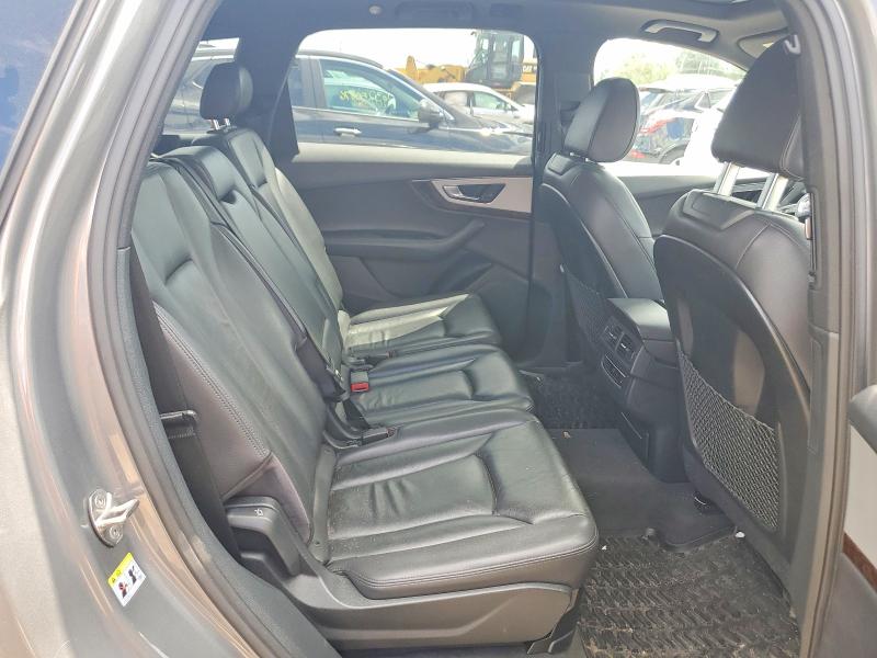 63241796 :رقم المزاد ، WA1LHAF74HD058403 vin ، 2017 Audi Q7 مزاد بيع