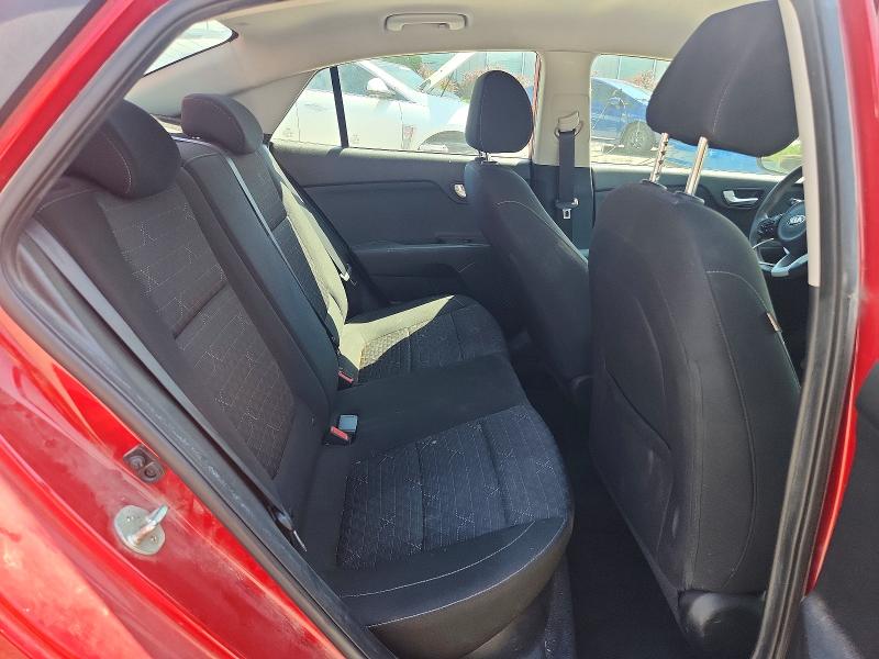 60871346 :رقم المزاد ، 3KPA24AD7ME391510 vin ، 2021 Kia Rio مزاد بيع