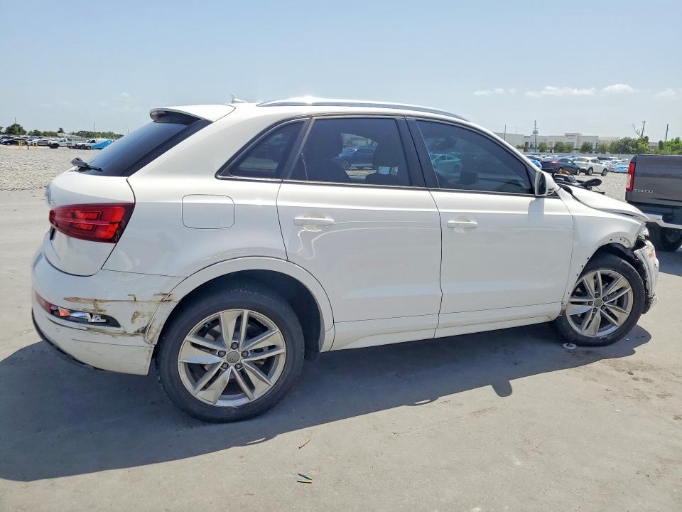 2017 Audi Q3 მანქანა იყიდება აუქციონზე, vin: WA1BCCFS3HR011313, აუქციონის ნომერი: 60837726