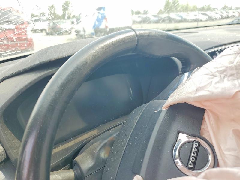 62054826 :رقم المزاد ، YV4162UK4K2139384 vin ، 2019 Volvo Xc40 مزاد بيع