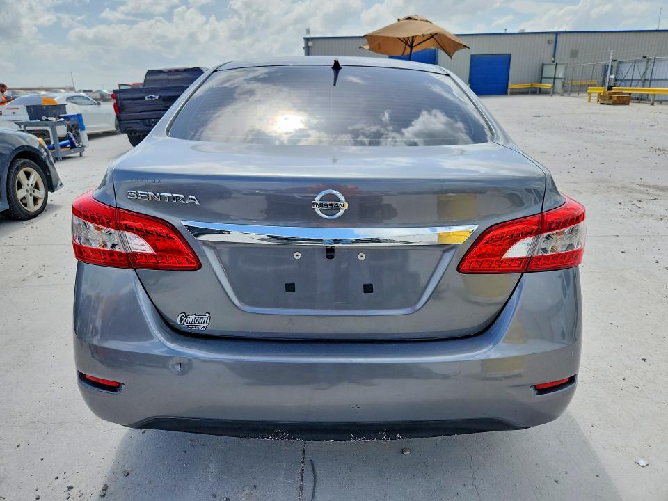 Продажа на аукционе авто 2015 Nissan Sentra, vin: 3N1AB7AP5FY215863, номер лота: 61370336