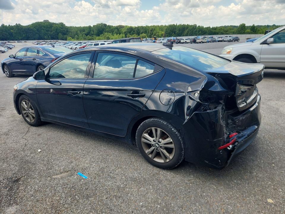 60082526 :رقم المزاد ، 5NPD84LFXJH290351 vin ، 2018 Hyundai Elantra مزاد بيع