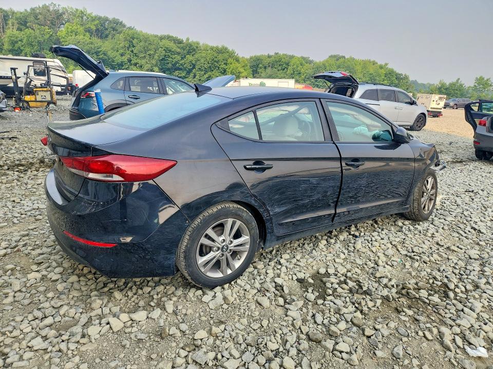 Продажа на аукционе авто 2017 Hyundai Elantra, vin: KMHD84LFXHU206122, номер лота: 61232356