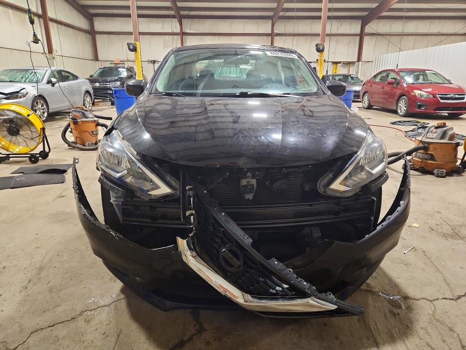 60233326 :رقم المزاد ، 3N1AB7AP2KY273990 vin ، 2019 Nissan Sentra مزاد بيع