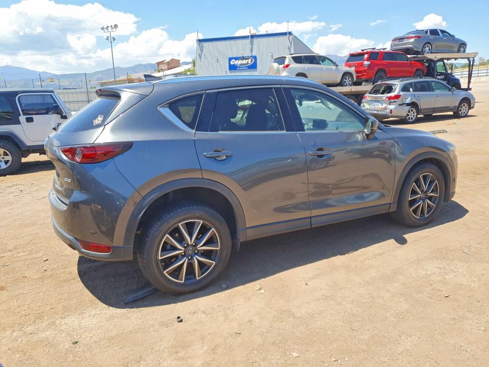 60992896 :رقم المزاد ، JM3KFBDMXJ0411849 vin ، 2018 Mazda Cx-5 مزاد بيع