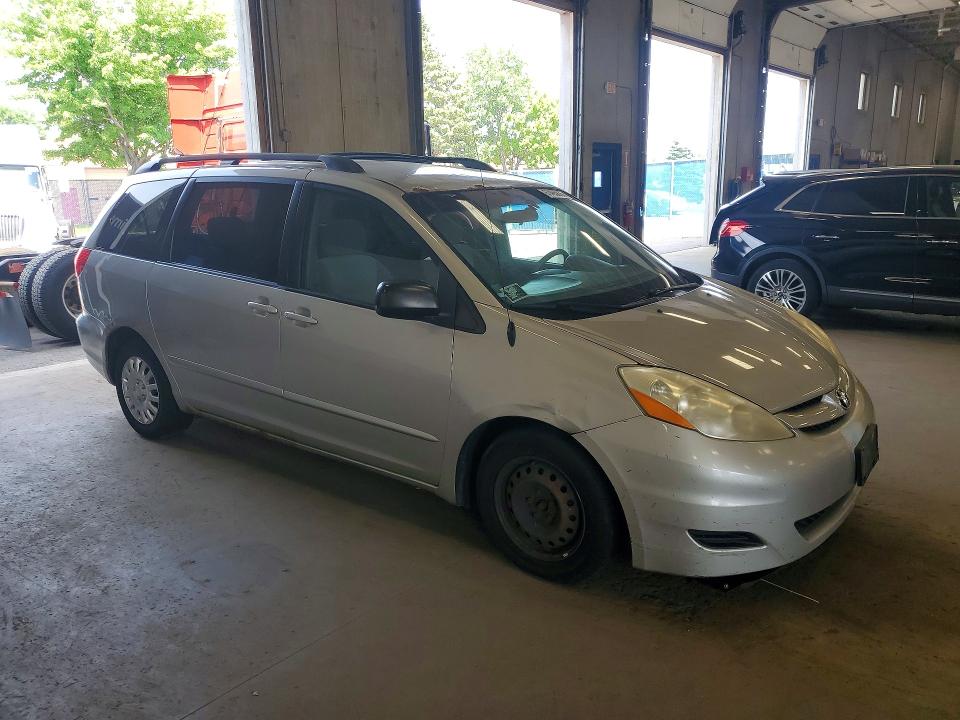 61495616 :رقم المزاد ، 5TDZK23C98S125459 vin ، 2008 Toyota Sienna مزاد بيع