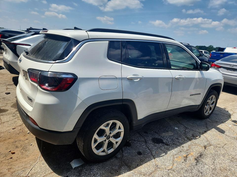 63192376 :رقم المزاد ، 3C4NJDBN7ST602337 vin ، 2025 Jeep Compass مزاد بيع