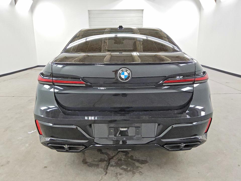 Продаж на аукціоні авто 2023 Bmw 760, vin: WBA33EJ01PCN17880, номер лоту: 61731086
