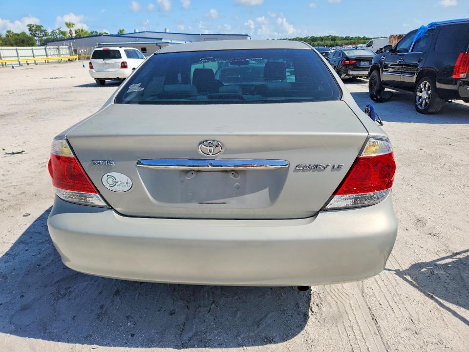 Продажа на аукционе авто 2005 Toyota Camry, vin: 4T1BE32K55U429608, номер лота: 62125176