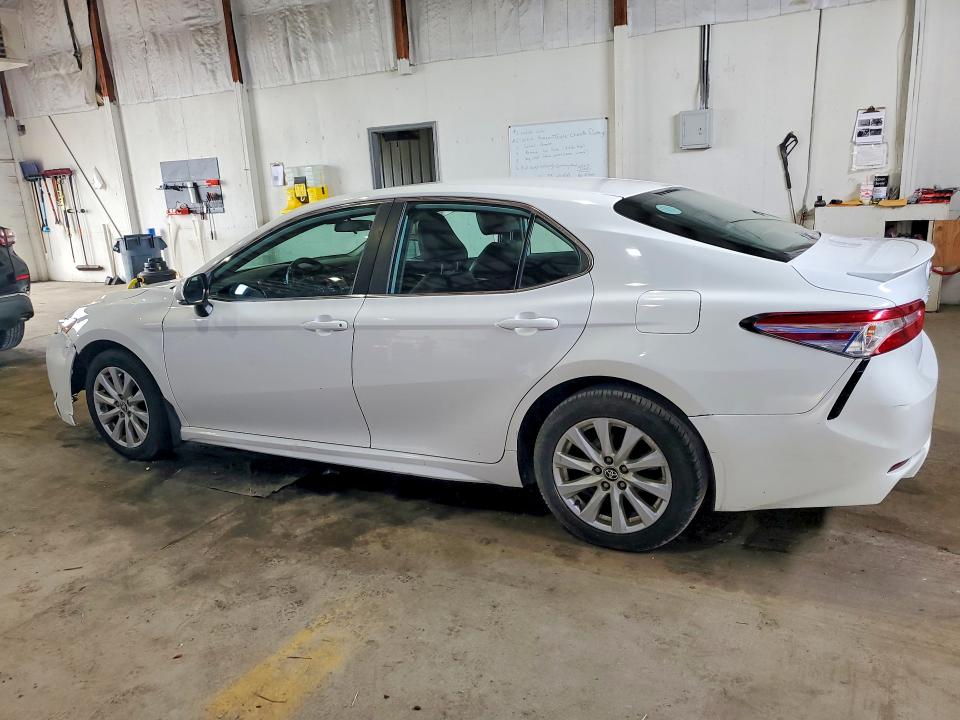 2020 Toyota Camry მანქანა იყიდება აუქციონზე, vin: 4T1G11AK0LU961997, აუქციონის ნომერი: 62745846