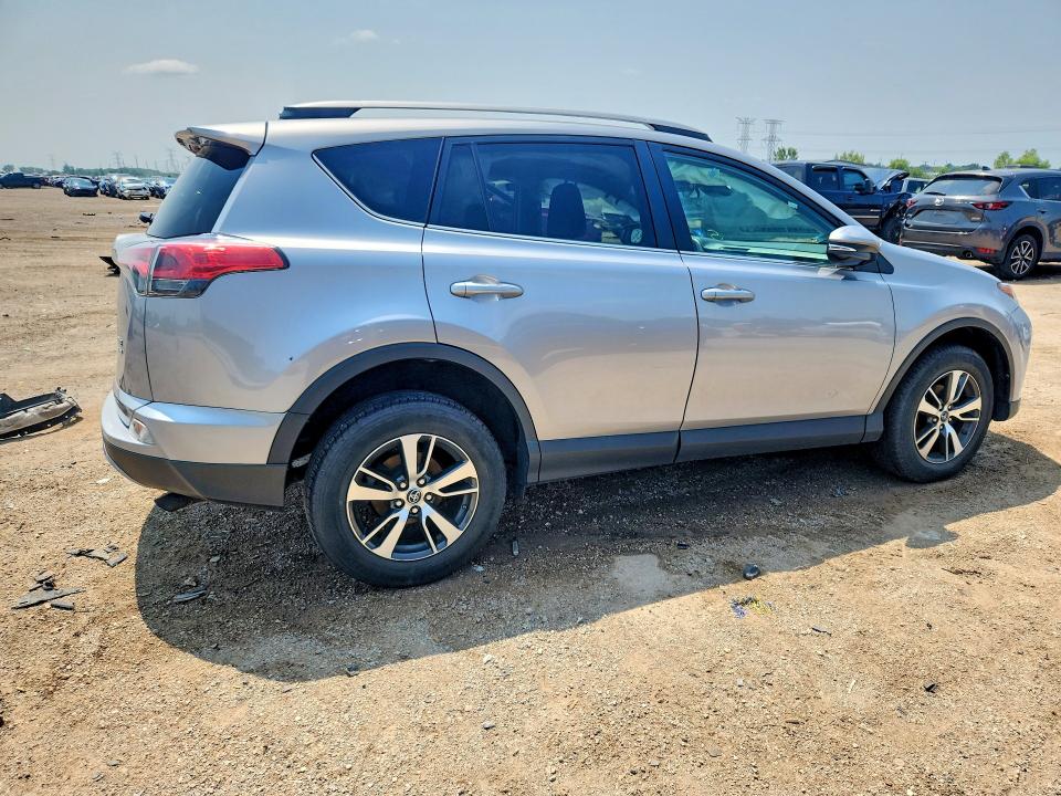 Aukcja sprzedaży 2018 Toyota Rav4, vin: 2T3RFREV2JW704955, numer aukcji: 62671826