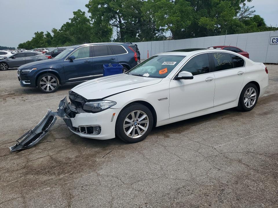 62905836 :رقم المزاد ، WBA5A5C54FD524080 vin ، 2015 Bmw 528 مزاد بيع