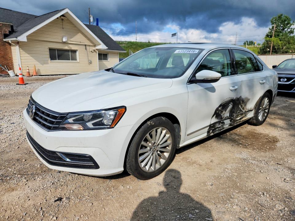 Aukcja sprzedaży 2017 Volkswagen Passat, vin: 1VWBT7A37HC032744, numer aukcji: 63123416