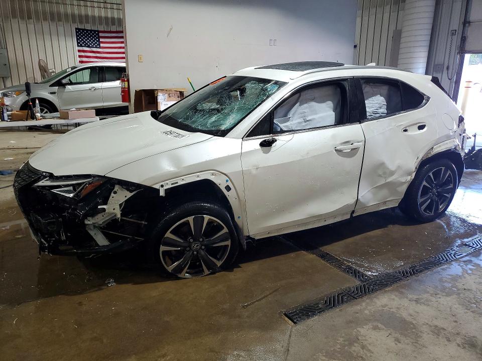 85977825 :رقم المزاد ، JTHY3JBH6K2018415 vin ، 2019 Lexus Ux مزاد بيع