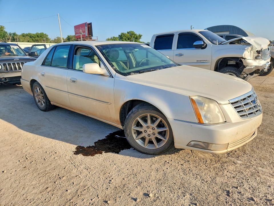Продажа на аукционе авто 2010 Cadillac Dts, vin: 1G6KD5EY9AU131868, номер лота: 62602326
