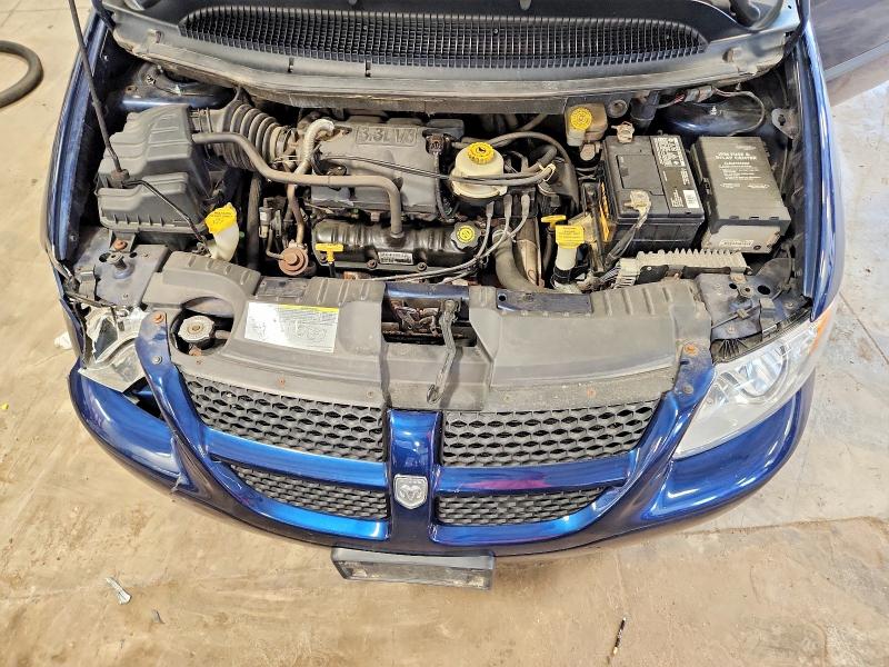 60040346 :رقم المزاد ، 2B4GP44381R403329 vin ، 2001 Dodge Grand Caravan مزاد بيع