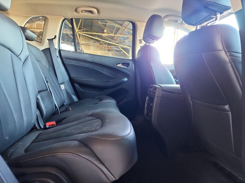 60613316 :رقم المزاد ، LRBFX1SAXJD055677 vin ، 2018 Buick Envision مزاد بيع