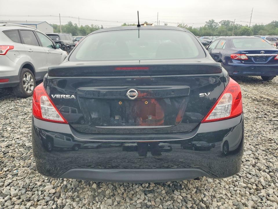 61624756 :رقم المزاد ، 3N1CN7AP2HL810797 vin ، 2017 Nissan Versa مزاد بيع