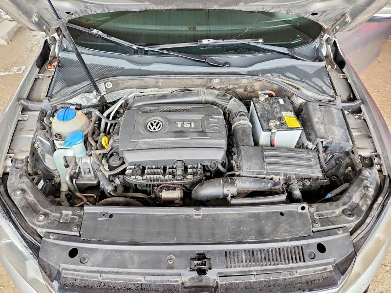 61040116 :رقم المزاد ، 1VWAT7A31EC086385 vin ، 2014 Volkswagen Passat مزاد بيع