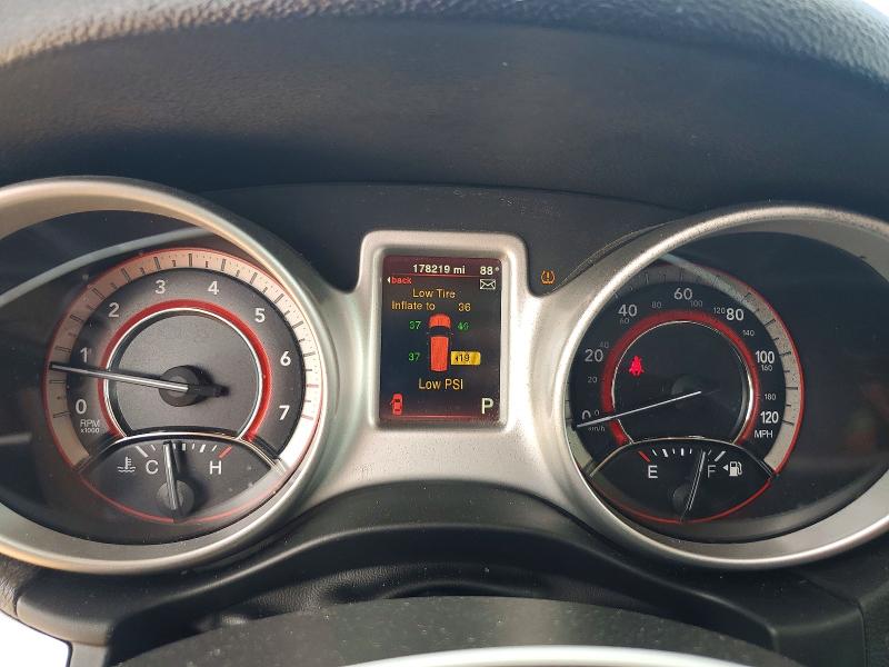61703846 :رقم المزاد ، 3C4PDDBG8HT592038 vin ، 2017 Dodge Journey مزاد بيع
