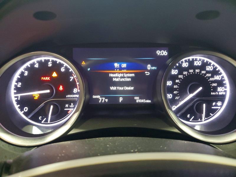 60058966 :رقم المزاد ، 4T1C11BK9NU055430 vin ، 2022 Toyota Camry مزاد بيع