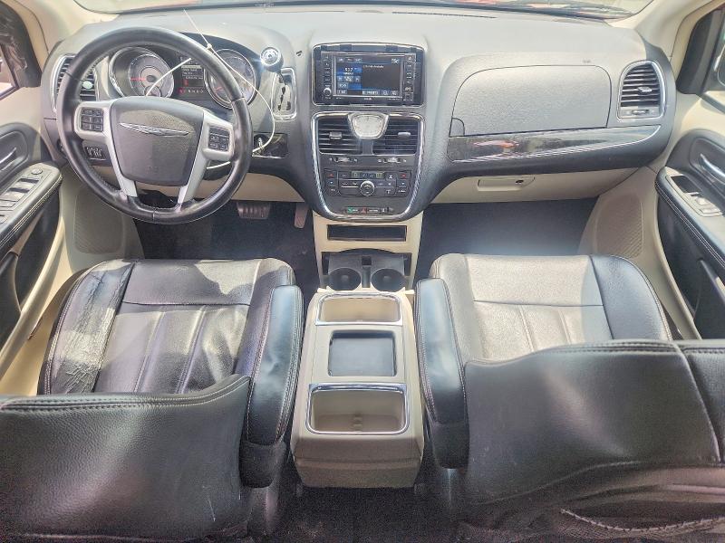2015 Chrysler Town & Country მანქანა იყიდება აუქციონზე, vin: 2C4RC1BG3FR537653, აუქციონის ნომერი: 61203466