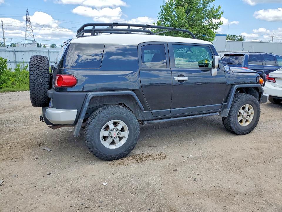 62108126 :رقم المزاد ، JTEBU11F570091732 vin ، 2007 Toyota Fj Cruiser مزاد بيع