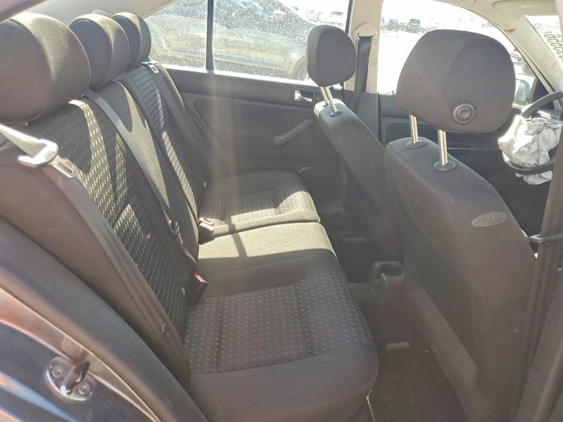 60395556 :رقم المزاد ، 3VWRA69M04M027678 vin ، 2004 Volkswagen Jetta مزاد بيع