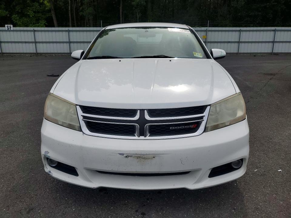 62228296 :رقم المزاد ، 1C3CDZCB9DN626095 vin ، 2013 Dodge Avenger مزاد بيع