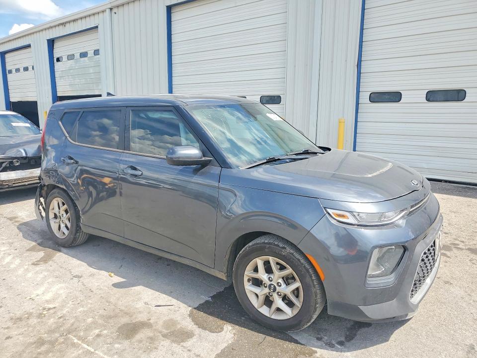 2021 Kia Soul მანქანა იყიდება აუქციონზე, vin: KNDJ23AU5M7780740, აუქციონის ნომერი: 60684656